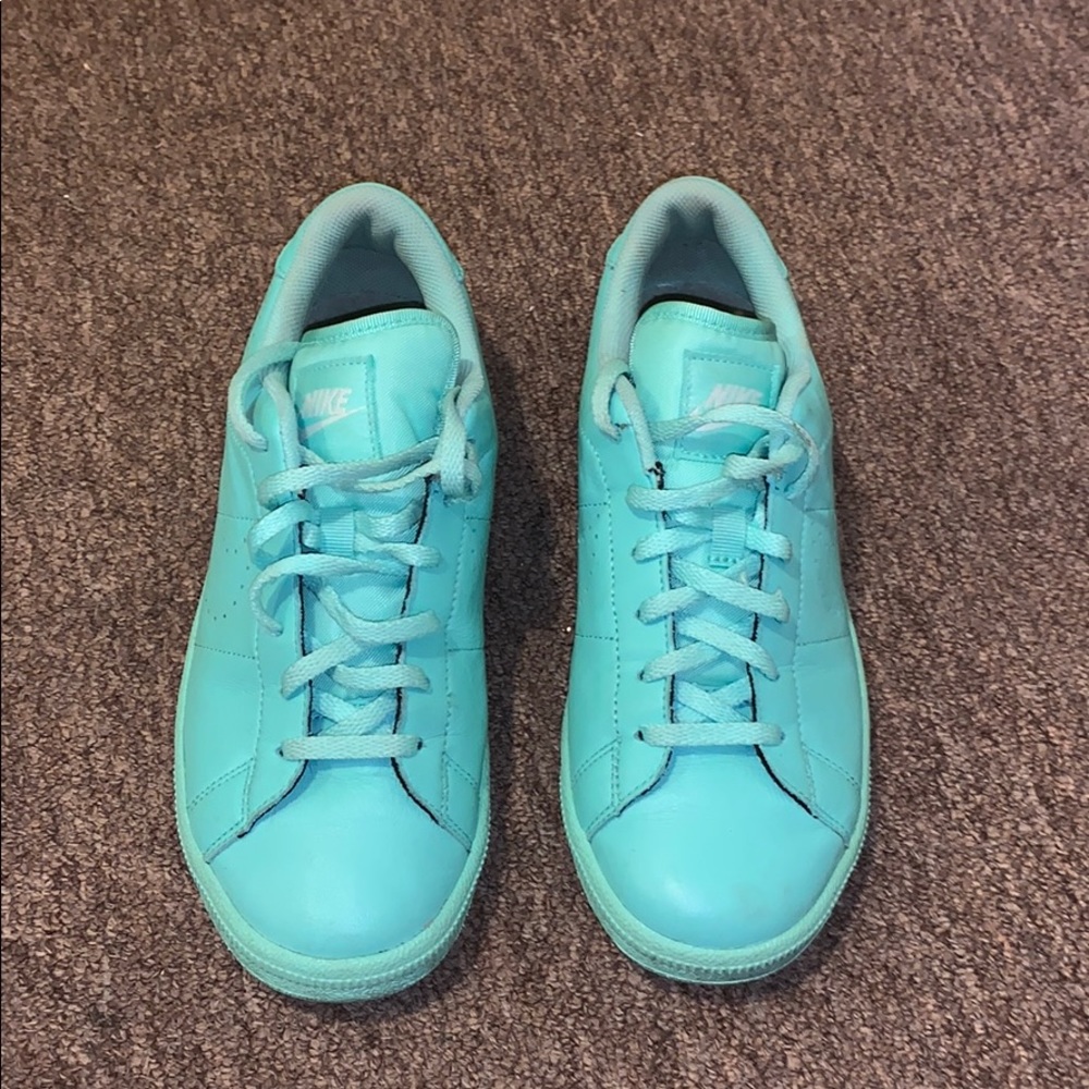 Nike shoes